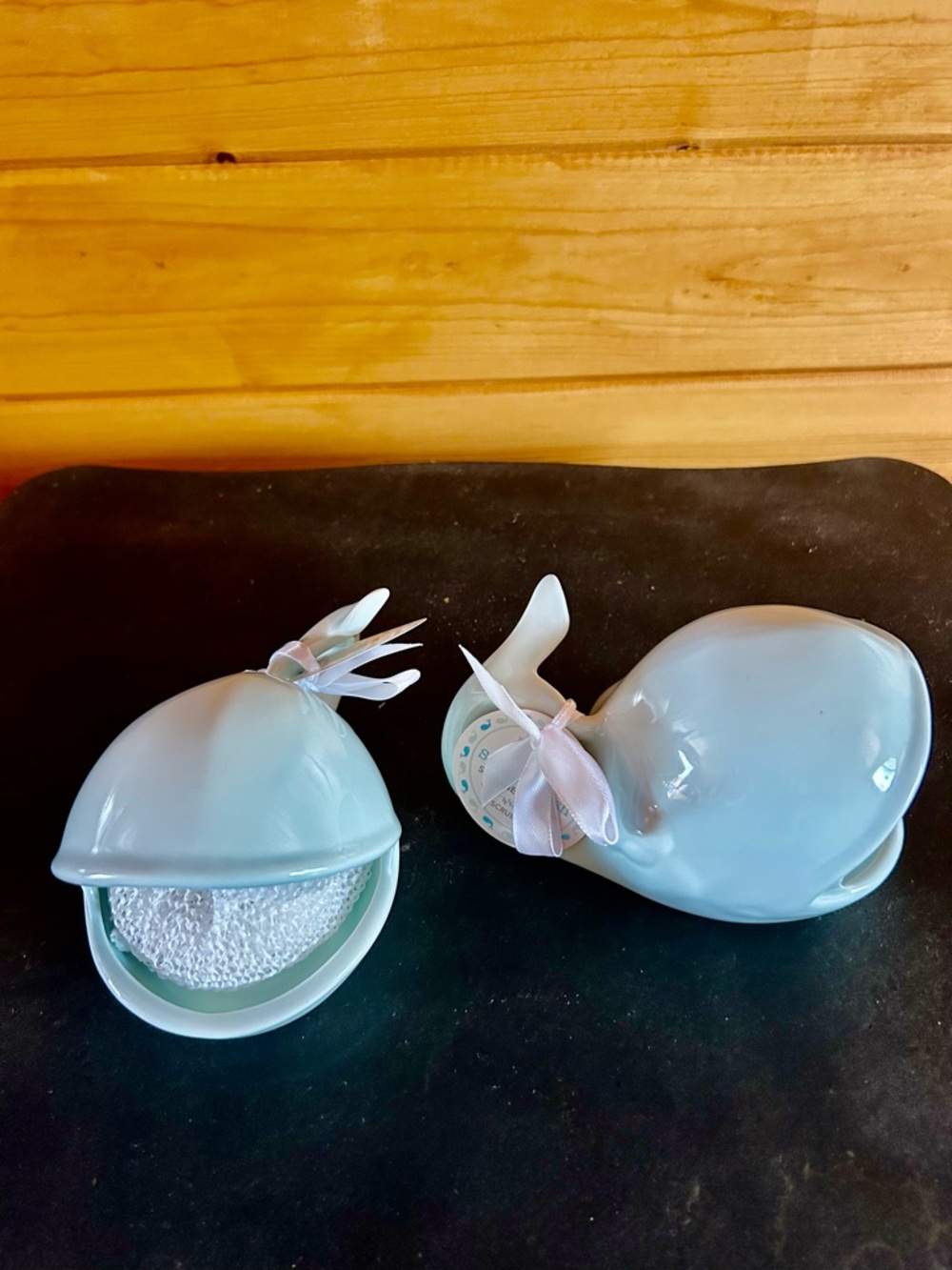 Two's Company Pale Blue Ceramic Whale 🐳Sponge Holders with two Scrubbies